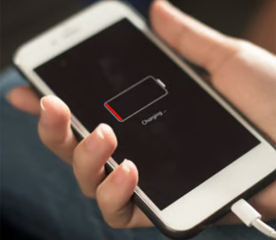 Скільки разів на день можна заряджати смартфон без шкоди