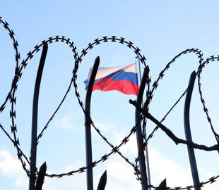 Удар по "тіньовому флоту", пропагандистах і катах: Британія запровадила нові санкції проти РФ