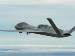 У США автономний дрон MQ-20 зміг збити літак ракетою під час тестувань