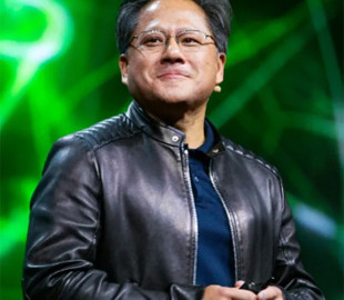 Глава американської компанії NVIDIA Дженсен Хуанг закликав перестати вчити мови програмування