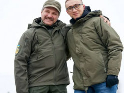 Стерненко показав "батька" морських дронів, команда якого підривала Кримський міст