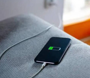 Як заряджати телефон, щоб батарея служила понад 3 роки