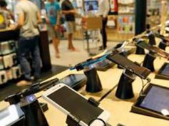 Спрос на смартфоны падает, но выручка от их продажи уверенно растет