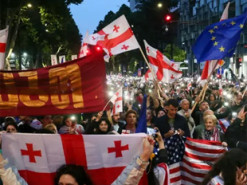 Грузинський парламент подолав вето президентки на закон про «іноагентів»