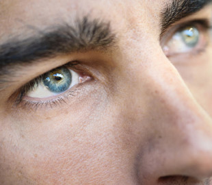 Експерти розповіли, який колір очей найбільше приваблює чоловіків та жінок