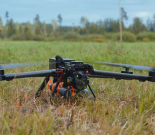 Стане в пригоді на війні в Україні: інженери показали надточний бойовий дрон BEAK