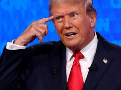 Трамп у прямому ефірі поскандалив з журналісткою і втік з інтерв'ю