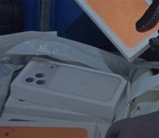 За тиждень митники вилучили понад 400 iPhone, які намагалися незаконно ввезти в Україну