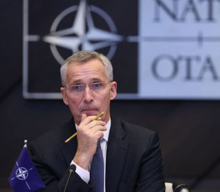 Столтенберг: НАТО і США мають активізуватися в Арктиці через Росію 