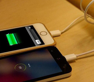 Чи можна заряджати різні пристрої однією зарядкою