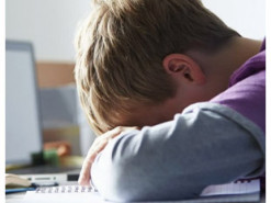 Аферистка через Телеграм компроматом шантажувала школярів на Прикарпатті