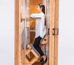 Японський технологічний стартап сконструював унікальну капсулу для сну стоячи