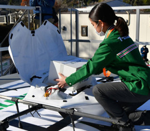 В Японії мережа мінімаркетів доставлятиме товари дронами