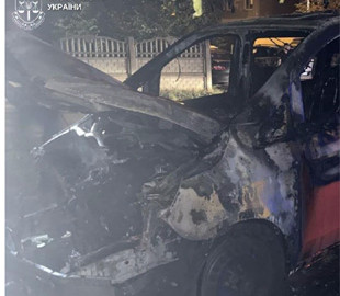 У Львові заґратовано юнака, який підпалював автівки на замовлення ворога