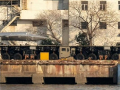 Має 40 колес та довжину до 60 метрів: у Китаї вперше помітили унікальну техніку