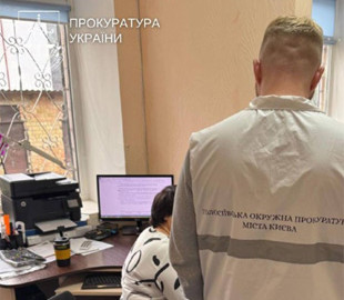 Переплатила за ноутбуки 600 тис. грн — у Києві викрили посадовицю