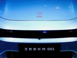 Geely отримав 500 мільйонів доларів інвестицій для розвитку електромобілебудування