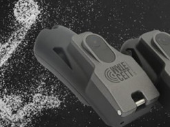 В китайском электронном поясе верности нашли баги, из-за которых его нельзя будет снять