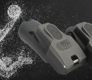 В китайском электронном поясе верности нашли баги, из-за которых его нельзя будет снять