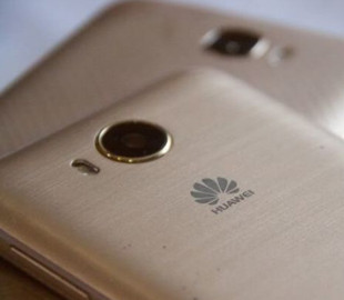 Huawei выпустит смартфон с экраном нестандартной формы