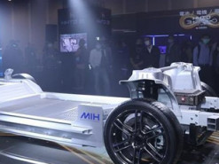 Через пять лет электромобили смогут проезжать до 900 км без подзарядки