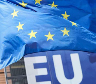 Евросоюз выделил 4 млн евро на обновление платформы для взлома телефонов