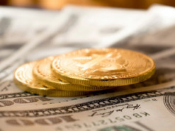 Власти США призывают инвесторов не рисковать с биткойн-фьючерсами