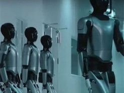 Китайський виробник показав армію фабричних роботів