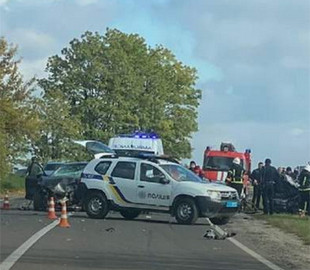 Двоє водіїв загинули у важкій аварії на трасі Львів-Луцьк