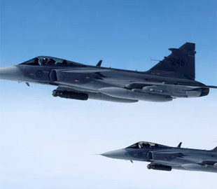 Шведські винищувачі перехопили російський розвідувальний літак біля Польщі