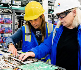 Стрімко розганяється: суперкомп'ютер Aurora виконає 2 квінтильйони операцій на секунду