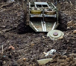 "Гулівер" рятує життя: унікальний наземний дрон надійшов на озброєння Нацгвардії