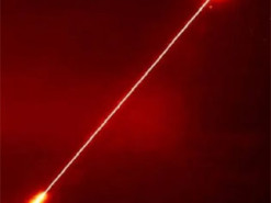 Британія оснащуватиме свої кораблі лазерною зброєю