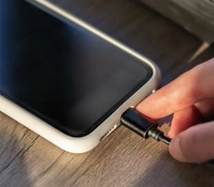 Скільки циклів заряджання витримує сучасний смартфон