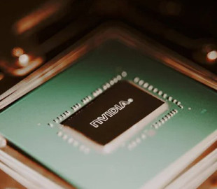 США дозволили продаж чипів Nvidia H200 Китаю: чому поставки досі не розпочалися