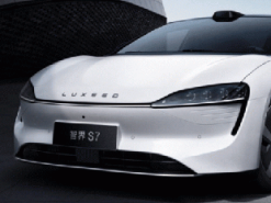 Перший автомобіль Huawei та Chery з автопілотом оцінили у 35 500 доларів