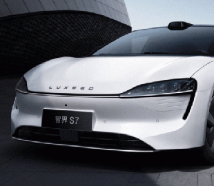 Перший автомобіль Huawei та Chery з автопілотом оцінили у 35 500 доларів