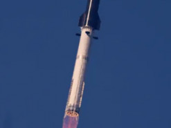 Компанія Маска вперше запустила найбільшу ракету у світі Starship V3: як пройшов тестовий політ