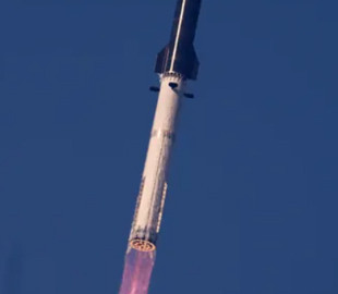 Компанія Маска вперше запустила найбільшу ракету у світі Starship V3: як пройшов тестовий політ