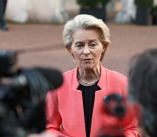 У ЄС запропонували використовувати "стіну проти дронів" для стеження за російськими танкерами