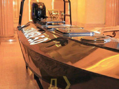 В Одесі представили новітній український морський дрон "Сталкер"