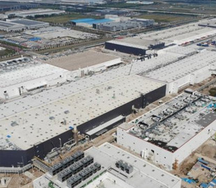 Tesla увеличит производство компонентов в Шанхае, чтобы нарастить экспорт электромобилей с местного завода