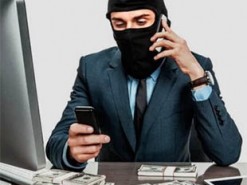 Чоловік повірив смс-повідомленню та залишився без 42 тисяч гривень