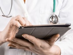 В украинских больницах появятся электронные медицинские карты