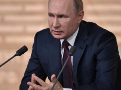 Росіяни говорять про спадкоємця Путіна, однак не готові до зміни влади, - Reuters