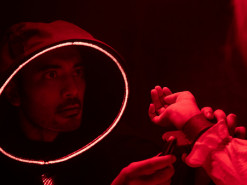 Netflix використовує посібник «Гра в кальмара» для "неохопленої" Південно-Східної Азії