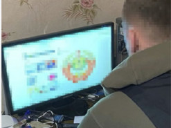 У Львові пенсіонер поширював в соцмережі комуністичну символіку — як його покарав суд