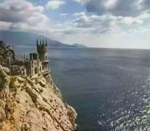 National Geographic опублікував фото з Криму, не вказавши, кому він належить. На критику не реагує