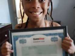 «Битва» инвесторов: в США 10-летний мальчик получил прибыль от роста акций GameStop