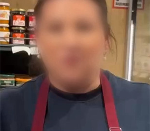 Мешканку Магадана позбавили російського громадянства через дописи в інтернеті